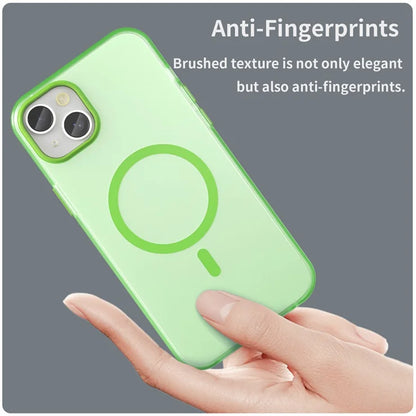 iPhone 15 Plus / 14 Plus Magnetic Case Translucent Matte Anti-Fingerprint Phone Cover - Fluorescent Green