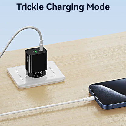 USAMS CC317 T65 33W Lynlader til iPhone 8-16-serien Dual Ports USB-A + USB-C GaN Strømadapter - EU Stik / Sort